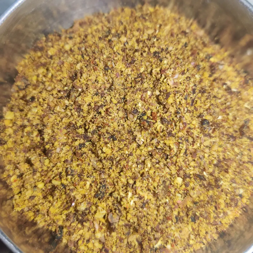 tamarind-rice-puliyodharai-mix.webp